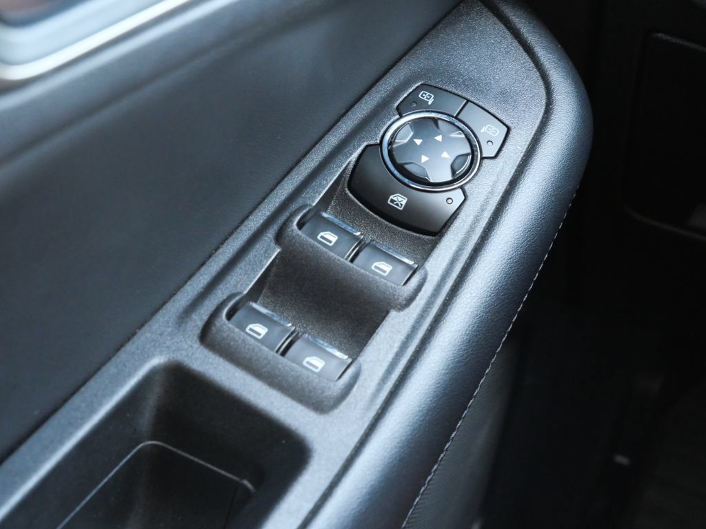 Used 2024 Ford Edge SEL AWD/4WD image 24
