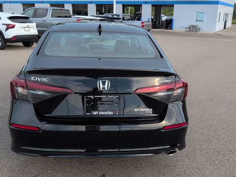 Used 2025 Honda Civic Sport image 4