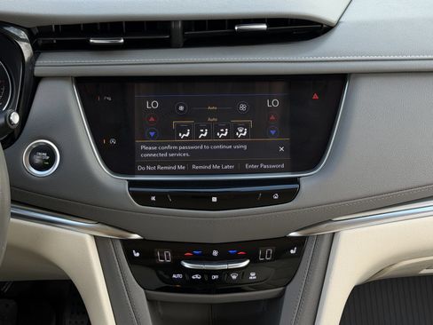 Used 2021 Cadillac XT5 Premium Luxury AWD/4WD image 19