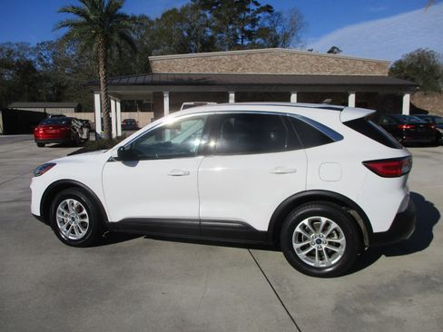Used 2021 Ford Escape SE w/ Convenience Package image 19