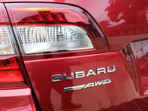 Used 2015 Subaru Outback 2.5i Premium AWD/4WD image 41