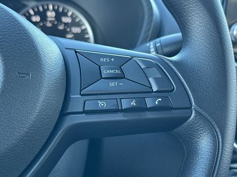 Used 2025 Nissan Sentra S image 37