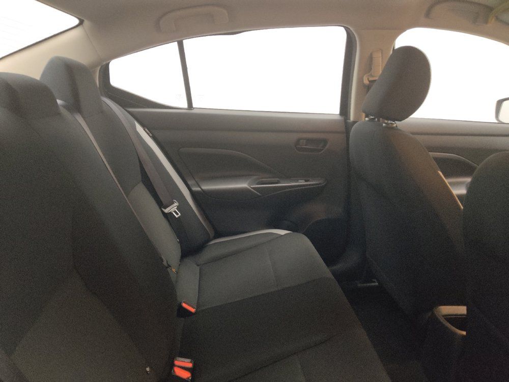 Used 2025 Nissan Versa S FWD image 19