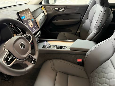 New 2026 Volvo XC60 B5 Plus w/ Protection Package Premier image 12