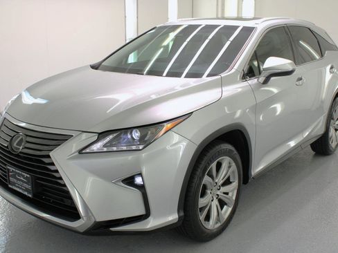 Used 2017 Lexus RX 350 FWD w/ Premium Package image 4