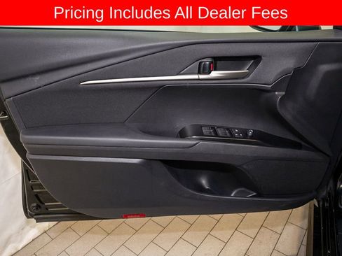 Used 2025 Toyota Camry LE FWD image 11