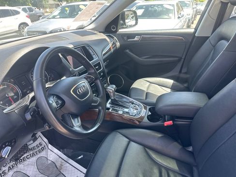 Used 2016 Audi Q5 2.0T Premium Plus w/ Technology Package AWD/4WD image 16