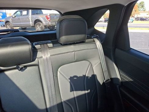 New 2025 Ford Escape SE w/ PHEV Premium Package FWD image 15