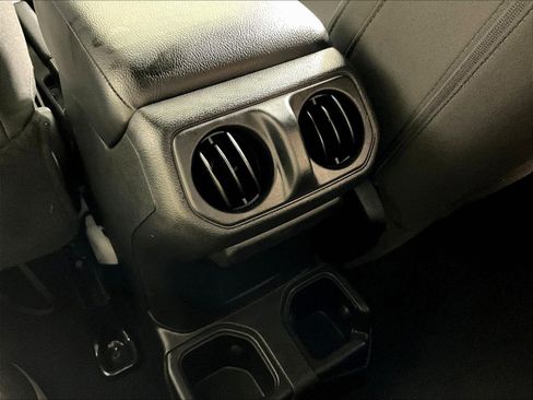 Used 2023 Jeep Wrangler Sport AWD/4WD image 10