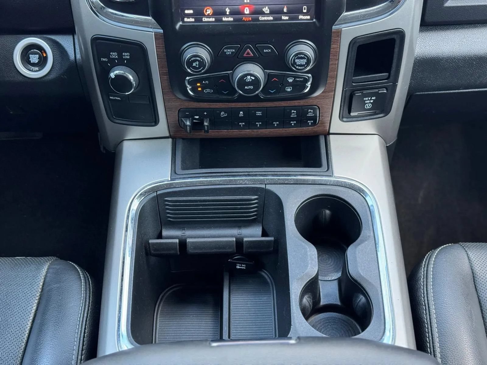 Used 2018 RAM 2500 Laramie w/ Snow Chief Group AWD/4WD image 25