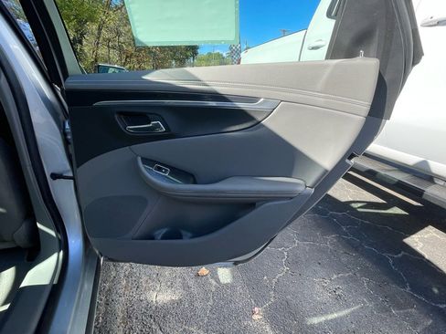 Used 2018 Chevrolet Impala LS image 24