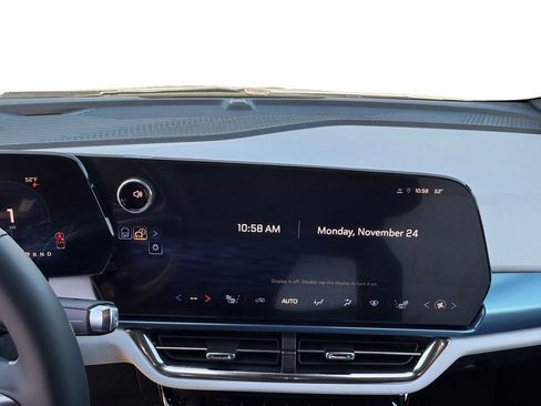 New 2026 Chevrolet Equinox EV LT image 15