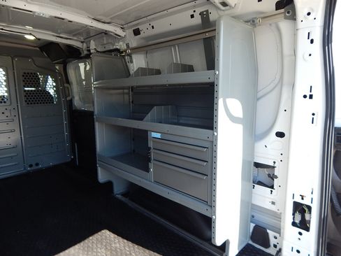 Used 2016 Ford Transit 150 130 Low Roof RWD image 13