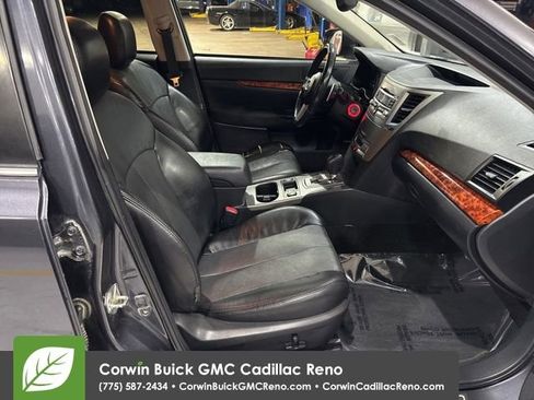 Used 2011 Subaru Outback 3.6R Limited w/ PWR Moonroof Pkg AWD/4WD image 13