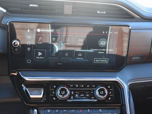 Used 2024 GMC Sierra 2500 Denali Ultimate image 13