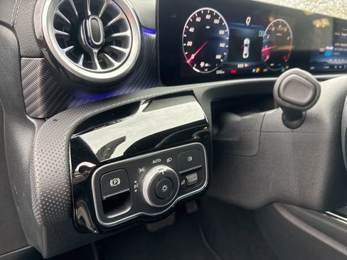 Certified 2025 Mercedes-Benz CLA 250 4MATIC image 16