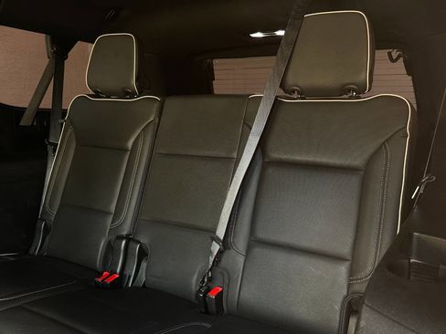 Used 2021 GMC Yukon XL SLT AWD/4WD image 77