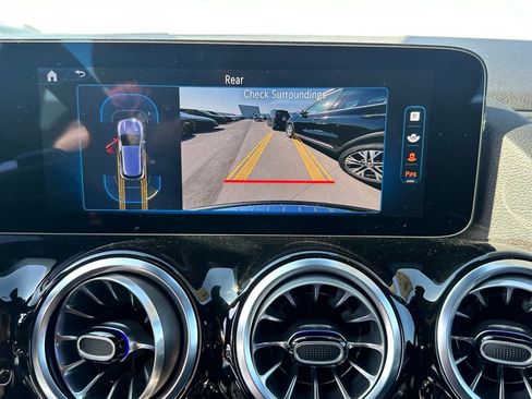 New 2025 Mercedes-Benz GLA 35 AMG 4MATIC image 23