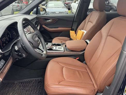Certified 2025 Audi Q7 2.0T Premium image 24
