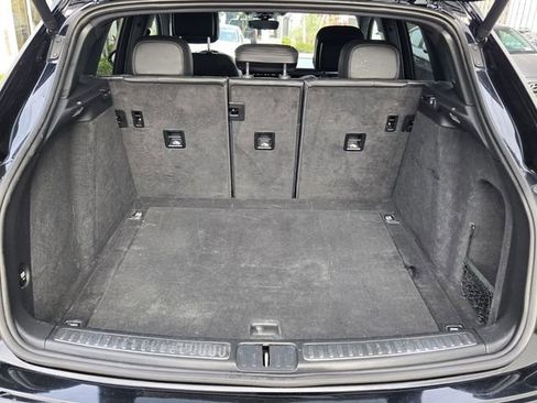 Used 2020 Porsche Macan Base image 10