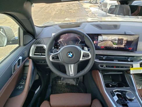 New 2026 BMW X6 xDrive40i w/ Climate Comfort Package image 9