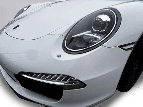 Used 2013 Porsche 911 Carrera S image 11