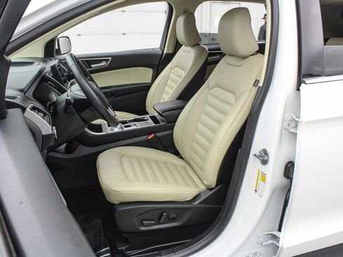 Certified 2023 Ford Edge SEL image 11