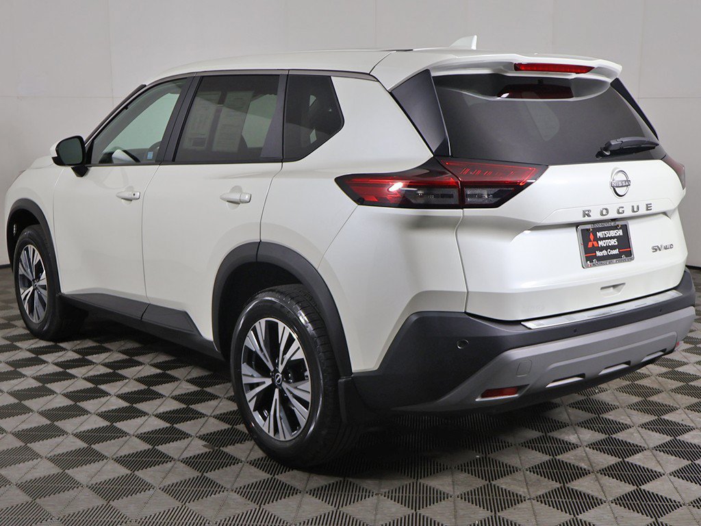 Used 2023 Nissan Rogue SV AWD/4WD image 7