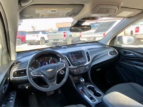 Used 2020 Chevrolet Equinox LT image 30