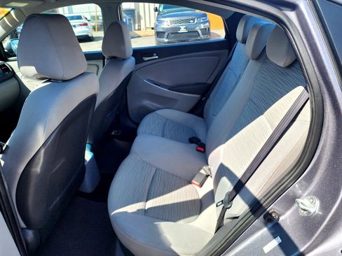 Used 2015 Hyundai Accent GLS image 21