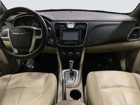Used 2013 Chrysler 200 Limited FWD image 22
