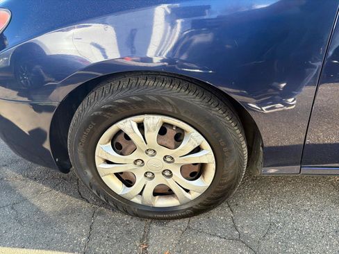 Used 2010 Hyundai Elantra GLS image 14