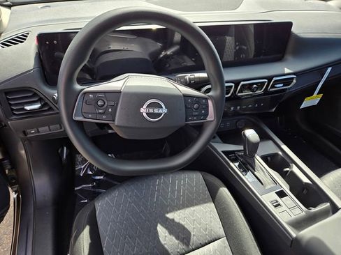 New 2026 Nissan Sentra SV FWD image 6