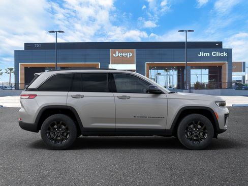 New 2026 Jeep Grand Cherokee Altitude image 21