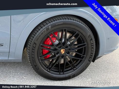Used 2026 Porsche Cayenne GTS AWD/4WD image 9