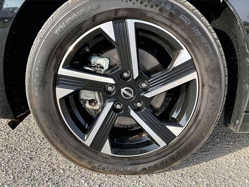 Used 2024 Nissan Sentra SV image 9