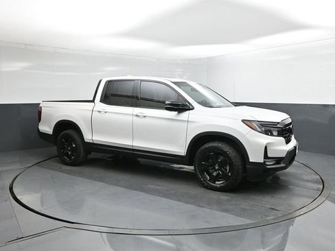 New 2026 Honda Ridgeline Black Edition image 17