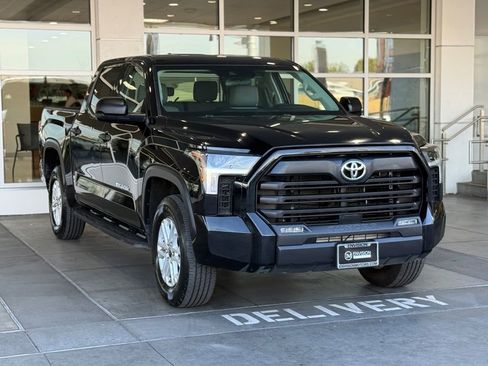 Used 2023 Toyota Tundra SR5 AWD/4WD image 6