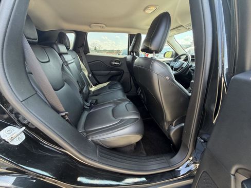 Used 2015 Jeep Cherokee Limited AWD/4WD image 24