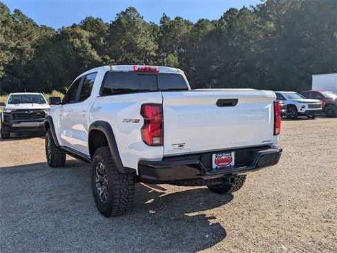New 2025 Chevrolet Colorado ZR2 w/ Technology Package image 4