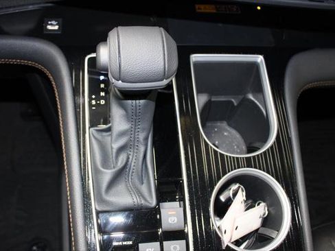 Certified 2025 Toyota Sienna XLE Woodland Edition image 22