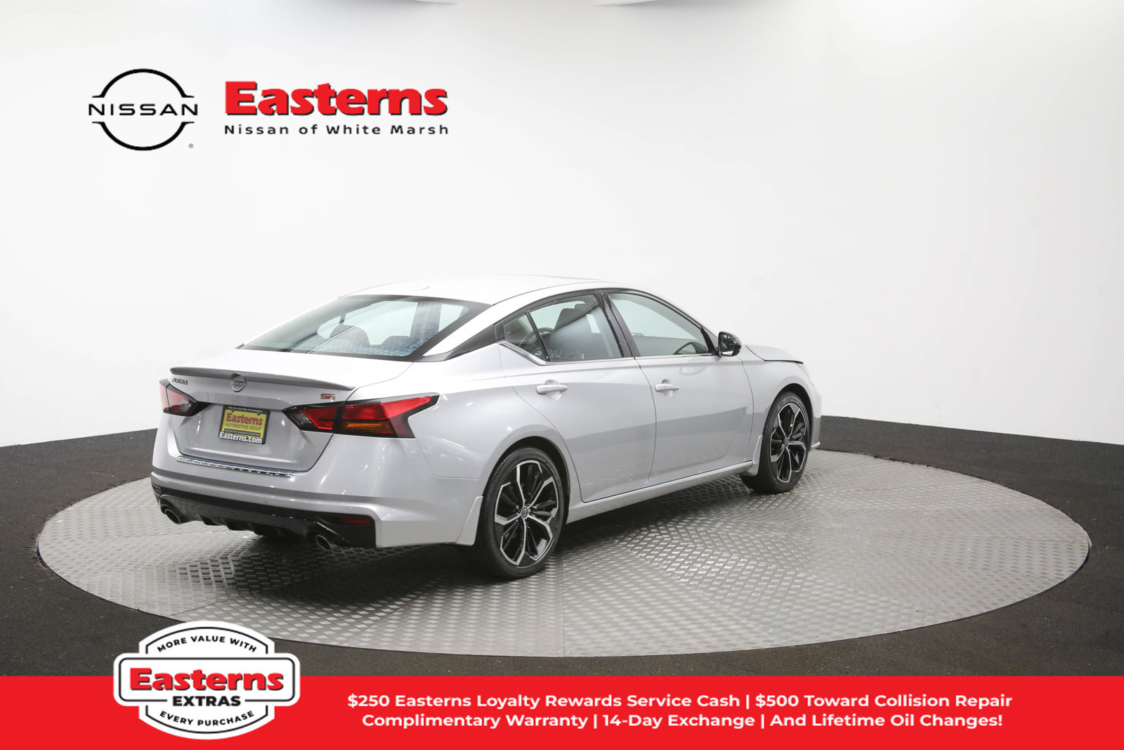 Used 2023 Nissan Altima 2.5 SR w/ SR Premium Package FWD image 41