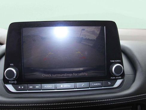 Used 2022 Nissan Rogue SV AWD/4WD image 30