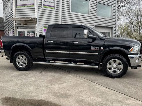 Used 2017 RAM 3500 Laramie w/ Snow Chief Group AWD/4WD image 2