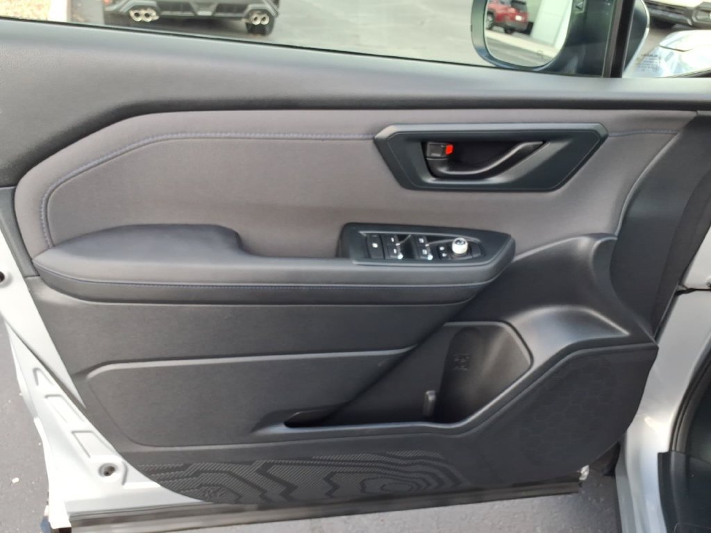 Certified 2025 Subaru Forester Premium AWD/4WD image 25