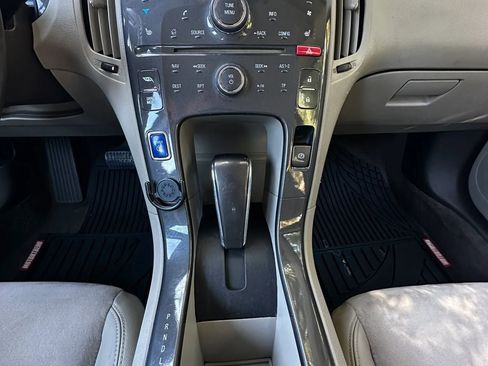 Used 2013 Chevrolet Volt Premium w/ Premium Trim Package image 28