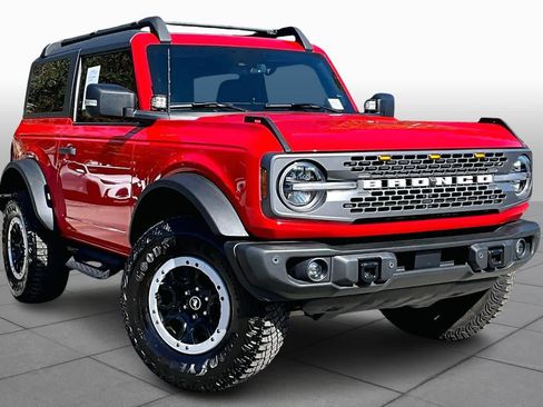 Used 2023 Ford Bronco Badlands w/ Sasquatch Package image 2