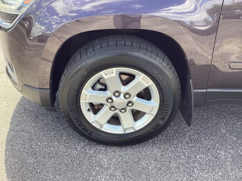 Used 2016 GMC Acadia SLE FWD image 9