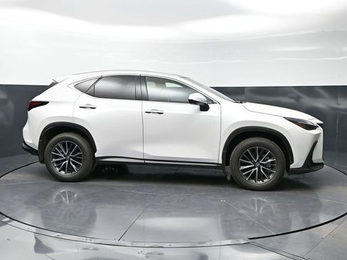 Used 2025 Lexus NX 350 AWD w/ Accessory Package (K3) image 5