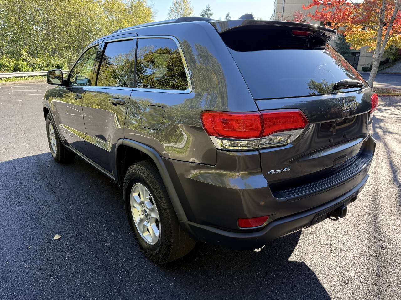 Used 2014 Jeep Grand Cherokee Laredo w/ Quick Order Package 23E AWD/4WD image 3